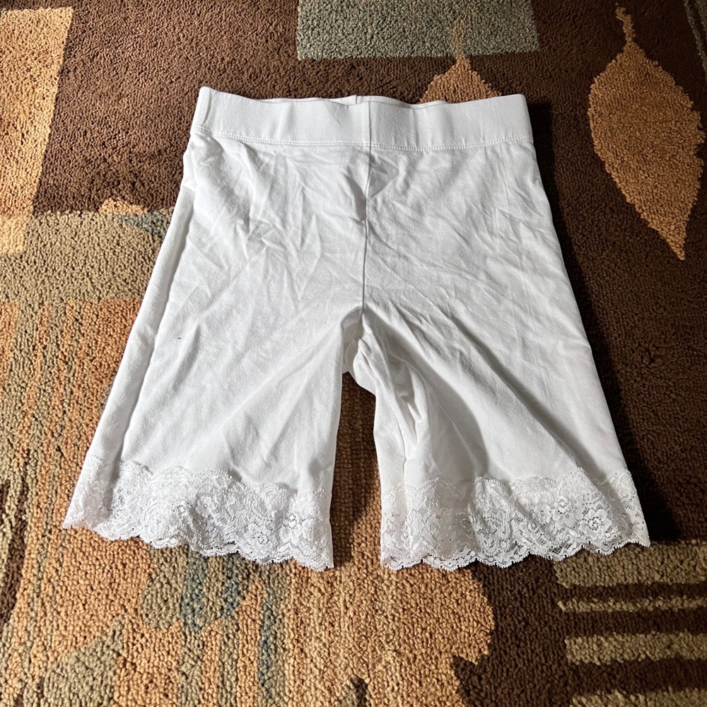 White lace Biker shorts